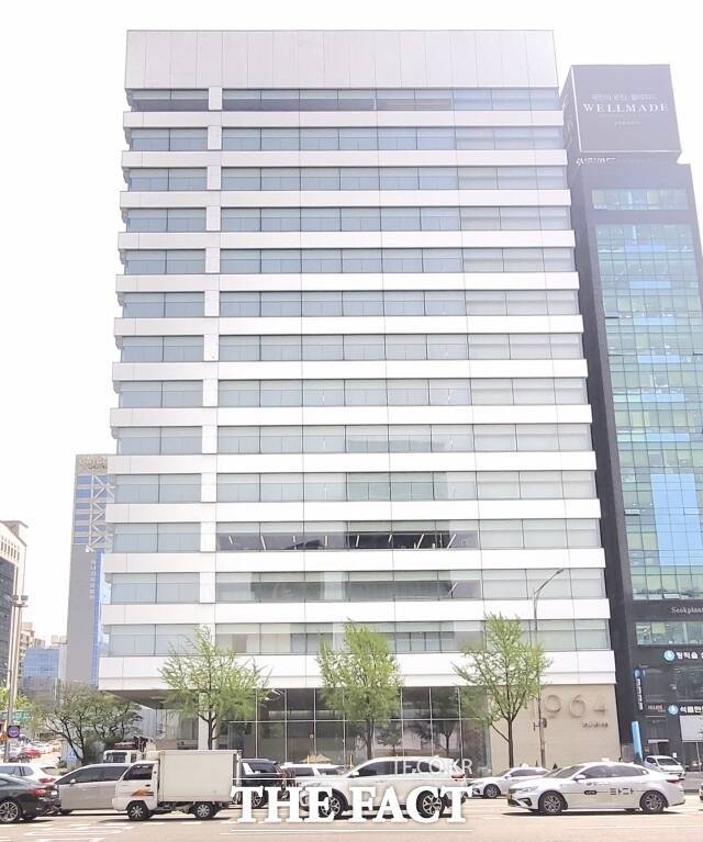 사모펀드(PEF) 운용사 한앤컴퍼니가 남양유업 본사 사옥 매각 가능성을 염두에 두고 시장 가격 확인 작업에 나섰다. /남양유업