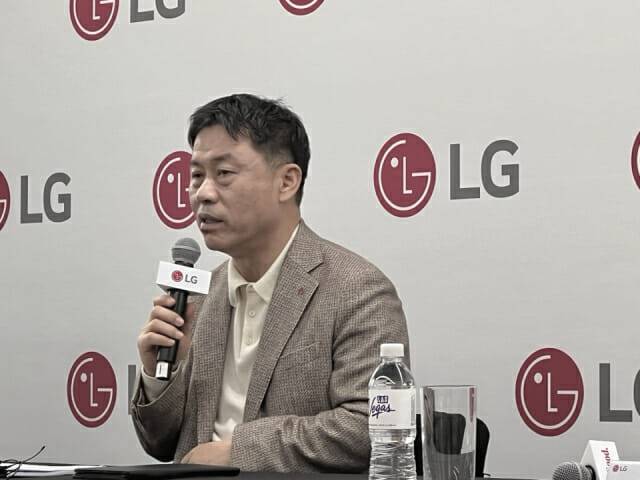 류재철 LG전자 CEO가 7일(현지시간) 미국 라스베이거스에서 열린 CES 2026 기자간담회에서 발언하고 있다. (사진=지디넷코리아 신영빈 기자)