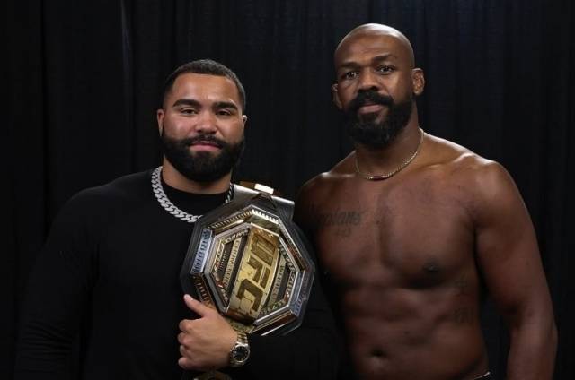 2020 도쿄올림픽 레슬링 금메달리스트 게이블 스티븐슨은 올해 가장 주목받는 특급 유망주다. 아직 UFC에 입성하지도 않았으나 벌써 미래의 챔피언이라는 평가를 받고 있다. 존스는 “내 말을 기억해, 스티븐슨은 앞으로 12개월 내 지구에서 가장 뛰어난 헤비급 선수가 될 것이다”라고 자신했다. 사진=X