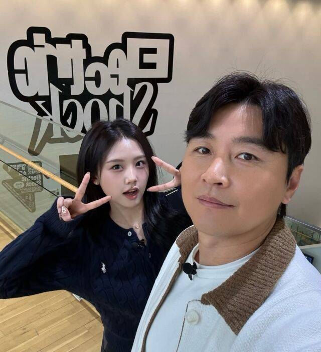 이동국 딸 이재시가 눈길을 사로잡는 비주얼로 화제를 모았다. / 이재시 인스타그램