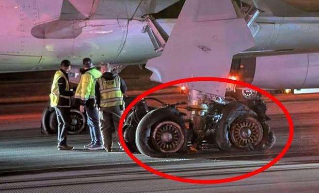 6일 저녁 페루 리마에서 출발해 미국 조지아주 하츠필드-잭슨 애틀랜타 국제공항에 착륙하던 중 비행기 바퀴 여러 개가 터지는 사고가 발생했다. 사진은 녹아내린 듯 파손된 사고기 바퀴의 모습. 폭스뉴스 제공