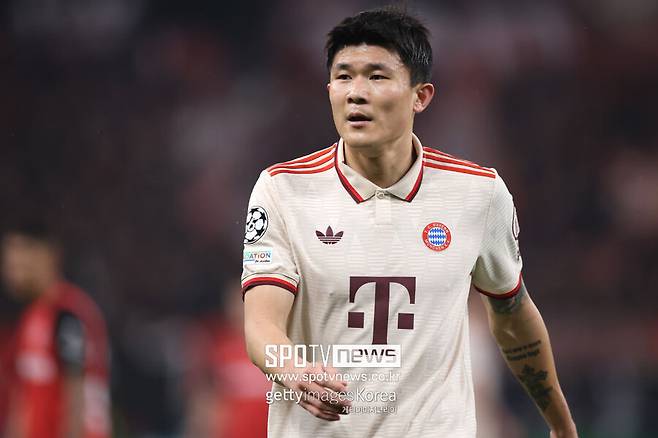 ▲ 최근 이탈리아와 스페인, 튀르키예 등 복수의 명문 구단들로부터 구체적인 영입 제안이 쏟아진 김민재. 겨울 이적 시장의 뜨거운 감자로 떠올랐으나 김민재는 뮌헨에서의 도전을 멈추지 않겠다는 의사를 분명히 하며 잔류를 선언했다.