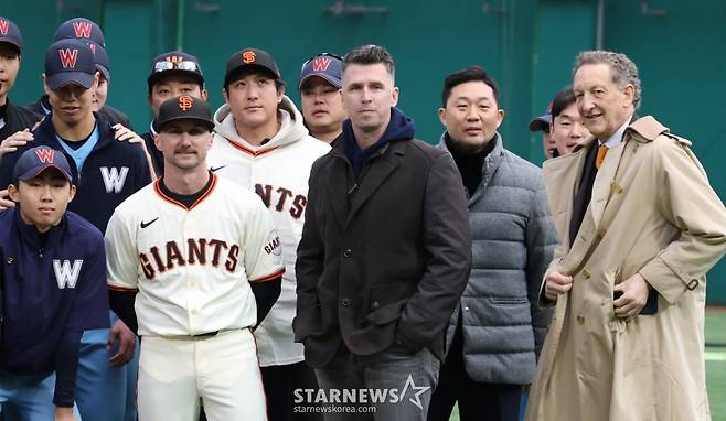 [B하인드★] 황재균 '최강-불꽃야구 나를 찾지 마세요' 이정후 콜엔 흔쾌히! 엄준상 '감동의 클리닉'