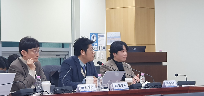 9일 국회 의원회관에서 열린 'AI 데이터센터의 현실적인 전력공급 방안 토론회'에서 문정욱 네이버클라우드 이사가 발언하고 있다.ⓒ데일리안 조인영 기자