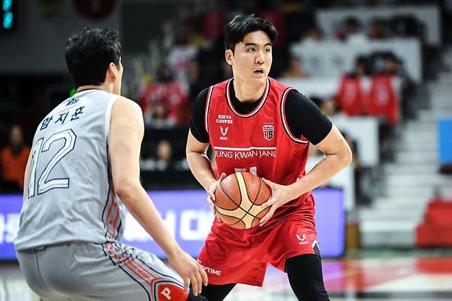 [서울=뉴시스] 프로농구 안양 정관장의 한승희. (사진=KBL 제공)