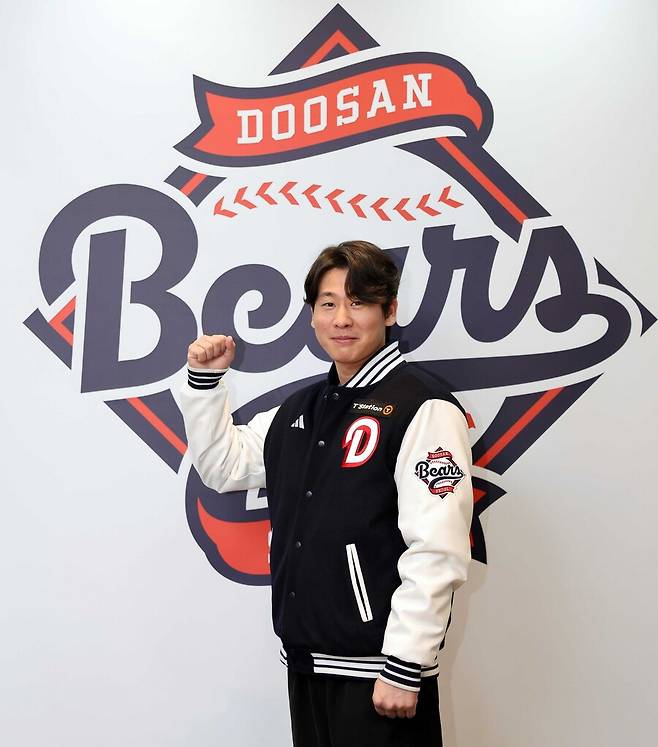 ▲ 박찬호는 "구단이 내게 투자한 금액에는 그라운드 밖에서 후배들을 챙기는 몫까지 포함돼있다고 생각한다"며 핵심 선수로서의 책임감을 드러냈다 ⓒ두산 베어스