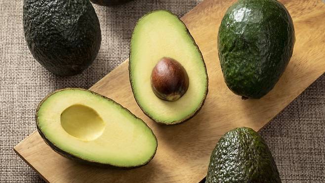 아보카도의 불포화 지방은 비타민 E 흡수율을 높여준다 | 출처: 클립아트코리아
