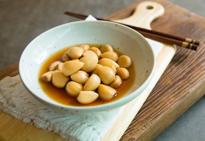 마늘에는 각종 항산화제와 비타민이 풍부해 심장 건강을 유지하는 데 도움이 된다. 사진=클립아트코리아