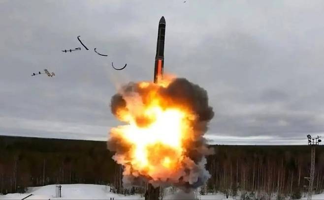 오레시니크 발사장면 [연합뉴스]