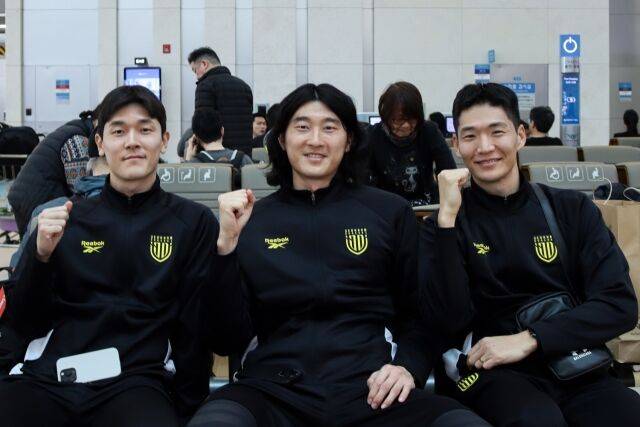 전남 드래곤즈가 10일 태국 방콕으로 2차 전지훈련을 떠났다./전남 드래곤즈