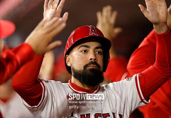 ▲ 에인절스와 2026년 연봉 분할 지급에 합의하며 자연스럽게 결별을 고한 앤서니 렌던