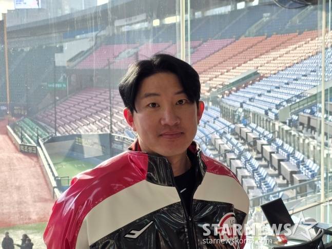 LG 장시환이 6일 서울 잠실야구장에서 열린 '2026 LG 트윈스 신년 인사회'에 앞서 취재진과 인터뷰에 응했다. /사진=김동윤 기자