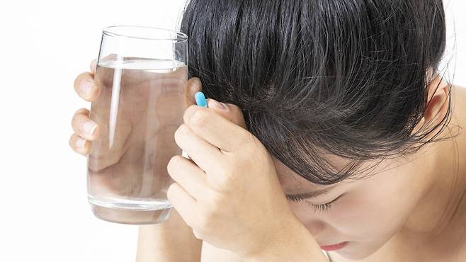 진통제도 성분별 효과와 부작용이 조금씩 다르다. 잘 알고 복용하는 것이 중요하다｜출처: 클립아트코리아