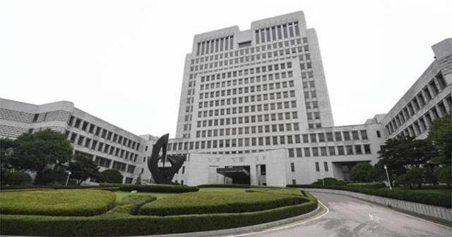 서울 서초구 대법원 청사 전경. 한국일보 자료사진