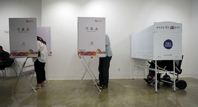 2022년 6월 1일 제8회 전국동시지방선거 당시 서울의 한 투표소. 권도현 기자