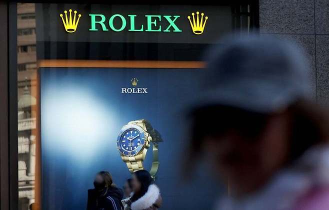 서울 시내 백화점 롤렉스 매장. 뉴시스