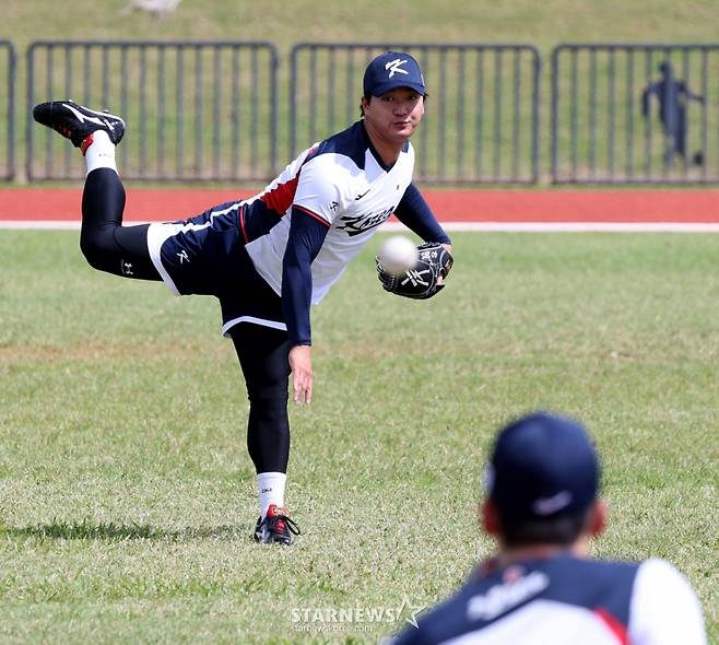 [한번에쓱]야구대표팀 사이판전지훈련 첫날, KBO 대표선수들 다 모으니 이번에는 일낼것 같은 분위기