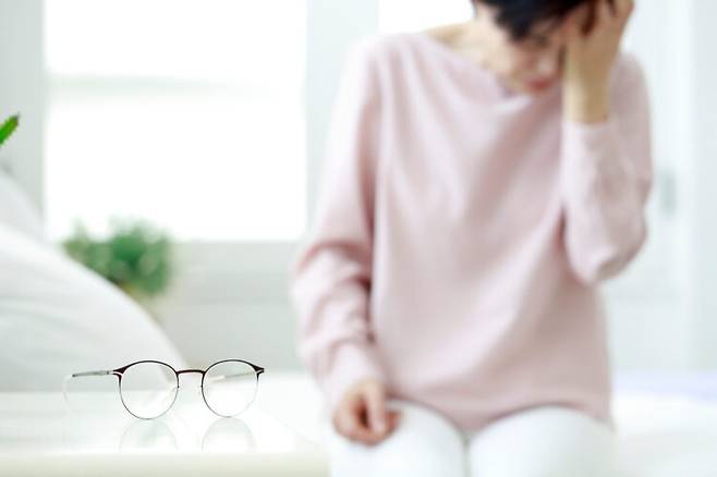 단백질 섭취가 부족하면 기운이 없고, 피로와 우울감이 심해지며 탈모 증상도 발생할 수 있다. 사진=클립아트코리아