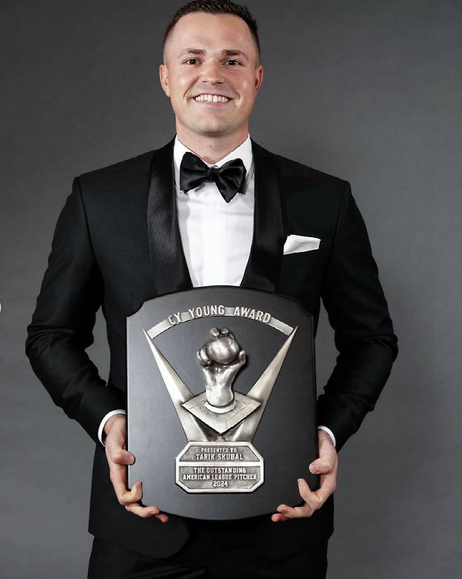 2024년 AL 사이영상 수상자인 태릭 스쿠벌. 사진=MLB 인스타그램 계정