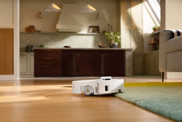 로보락의 ‘Qrevo Curv 2 Flow’(Q레보 커브 2 플로우). 사진 제공=로보락