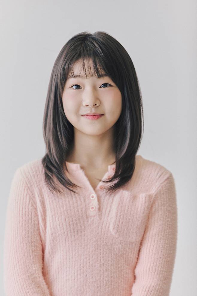 이윤서, 새 프로필 공개 (제공: 빅프렌즈)