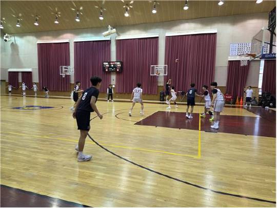 지난 12일부터 '2026 전국 중·고 농구 스토브리그'가 진행되는 가운데 남중부 선수들이 경기를 펼치고 있다. 대전시체육회 제공