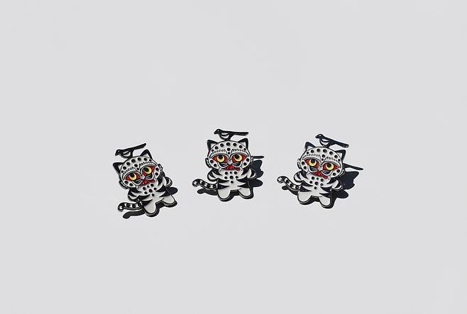 ‘뮷즈’ 까치호랑이 배지. 국립박물관문화재단 제공