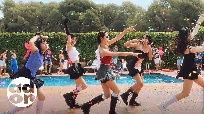 돌고래유괴단, 어도어 상대 손배소 패소…法 10억 배상하라