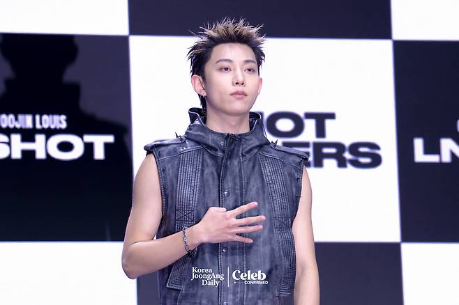 LNGSHOT’s Ryul poses for photos during a showcase for the release of the group’s first EP, ″Shot Callers,″ at Myunghwa Live Hall in western Seoul on Jan. 13. [DANIELA GONZALEZ PEREZ]