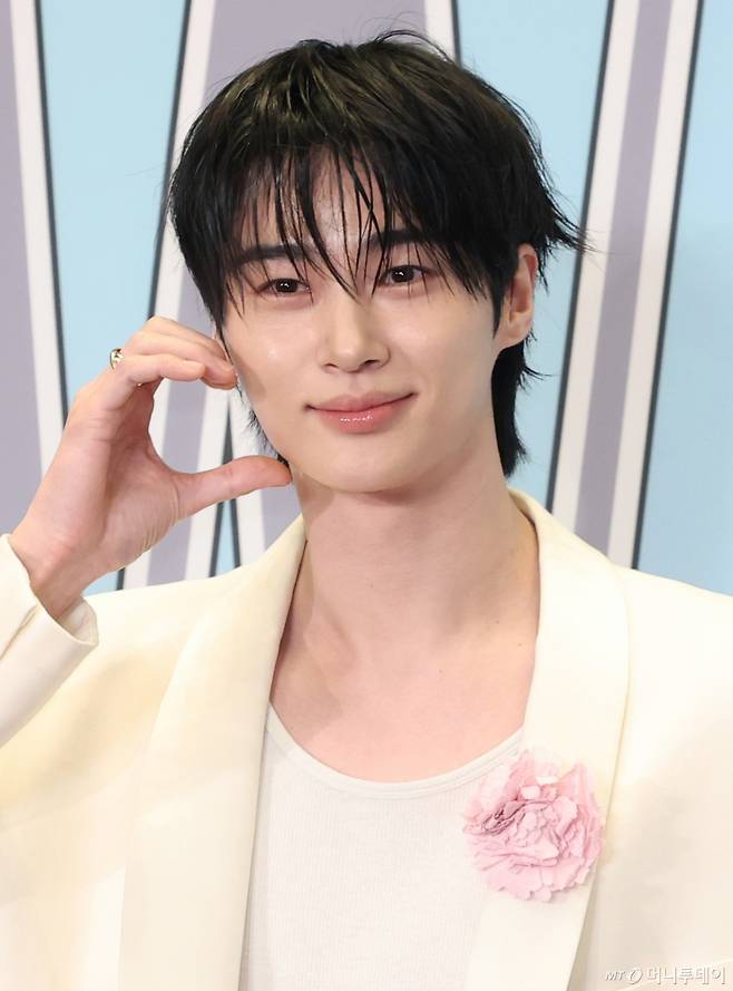 변우석 소속사, 악플러에 선전포고…선처 없이 대응