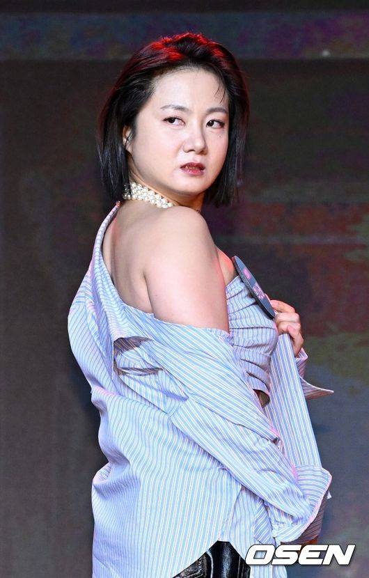 박나래 '눈물의 녹취록'vs전 매니저 '산부인과 대리처방'..과열된 폭로전[Oh!쎈 이슈]