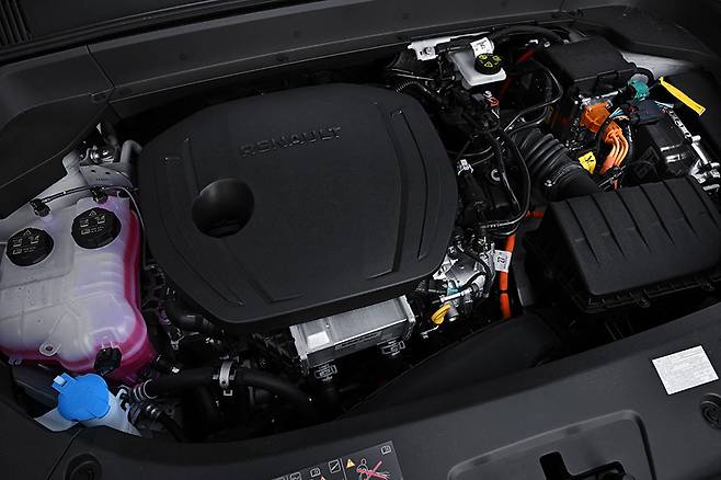 르노코리아 그랑 콜레오스 하이브리드 E-테크 에스프리 알핀. 사진: 김학수 기자