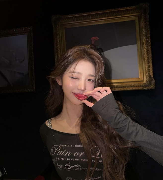 장원영 인스타그램 캡처.
