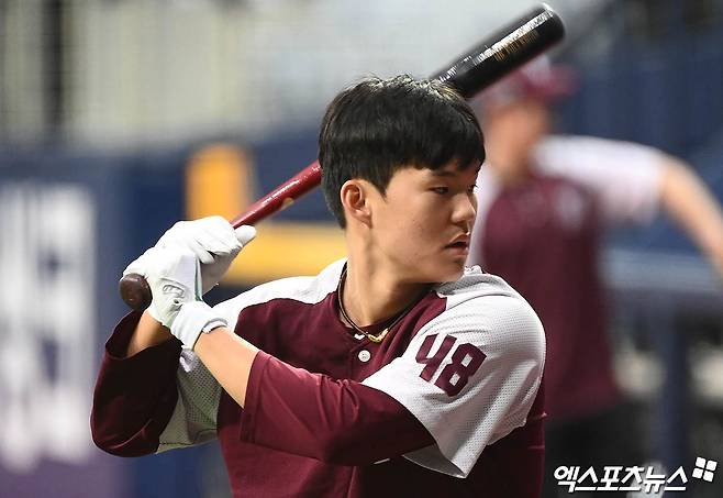 지난해 12월 국군체육부대(상무)에서 군 복무를 마치고 전역한 키움 히어로즈 핵심 유망주 박찬혁. 사진 엑스포츠뉴스 DB