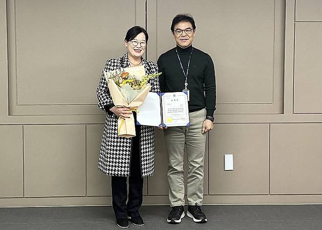 유은미 서영대학교는 뷰티미용과 학과장이 광주시교육감 표창을 수상했다. 서영대 제공