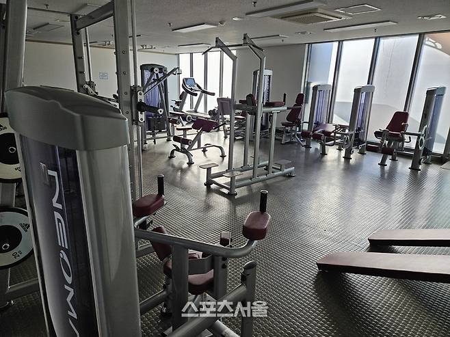 울산 문수야구장의 실내연습장 옆에 마련된 체력 단련실. 울산 | 강윤식 기자 skywalker@sportsseoul.com