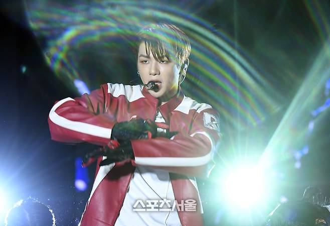 강다니엘, 2월 9일 육군 현역 입대