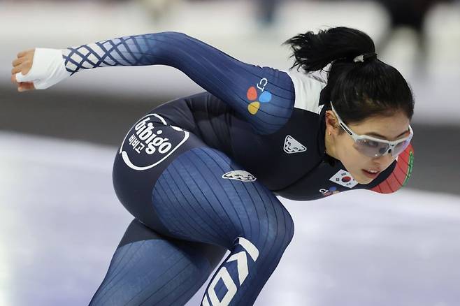 밀라노 코르티나담페초 동계올림픽 개막을 한 달여 앞둔 8일 스피드스케이팅 이나현이 서울 노원구 태릉국제스케이트장에서 훈련하고 있다.연합뉴스