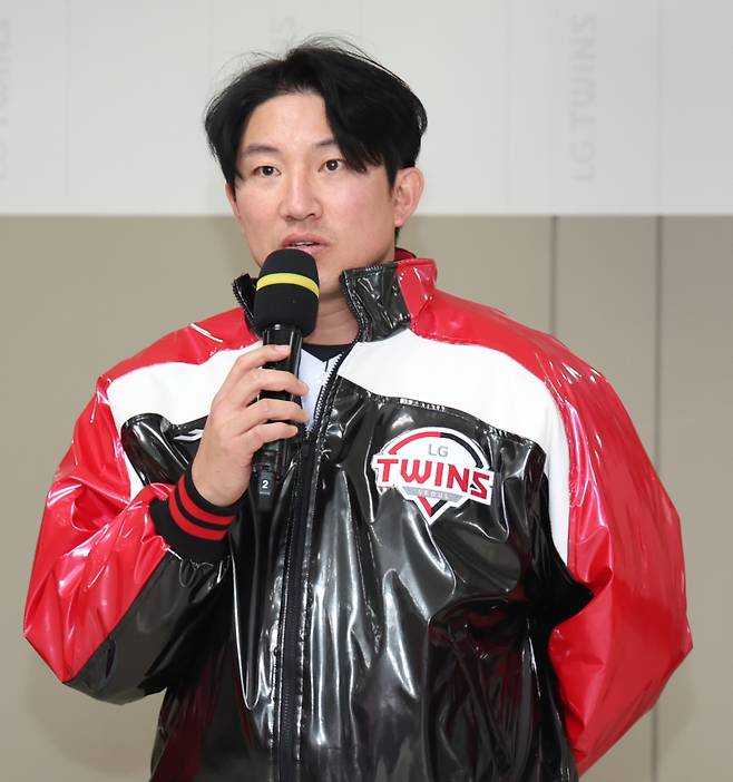 LG 장시환이 지난 6일 잠실구장에서 열린 신년회에서 인사하고 있다. 사진=LG 제공