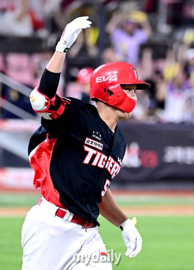 양준혁→장성호→심재학→최희섭→최형우→나성범→KIA 오선우 풀타임 1루수 판 깔렸다, 20홈런 전설들이 기다린다