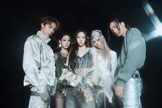 올데이 프로젝트 [더블랙레이블 제공]