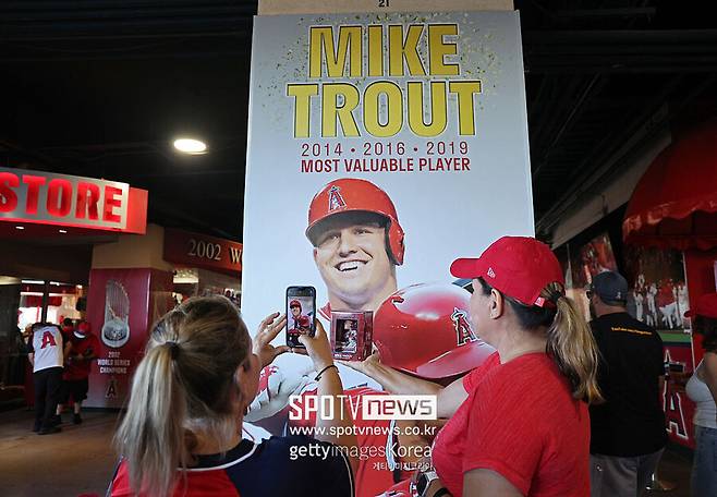 ▲ 리그를 평정하며 '캡틴 아메리카'로 불렸던 트라웃의 위상은 이제 과거의 일로 잊히고 있다