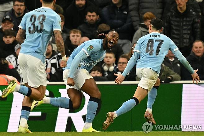 '세메뇨 결승골' 맨시티, 리그컵 4강 1차전서 뉴캐슬 2-0 격파