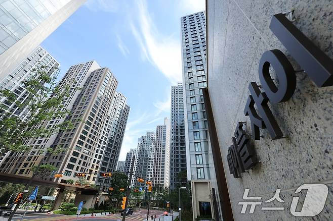 서울 서초구 잠원동 메이플자이 아파트 단지의 모습. 2025.7.23/뉴스1 ⓒ News1 신웅수 기자