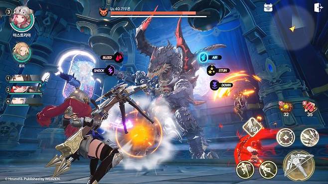 드래곤소드 전투 모바일 화면