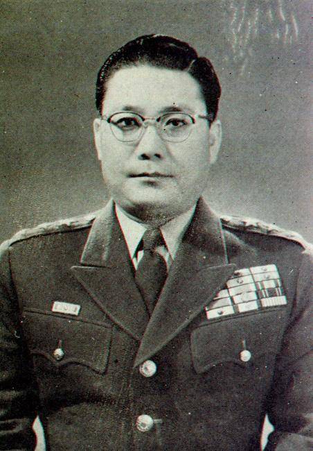 건설부 장관을 지낸 이한림 전 육군 1군사령관. 그는 함경남도 안변 출신으로 만주 신경군관학교에서 박정희와 동기였다. 한국일보 자료사진