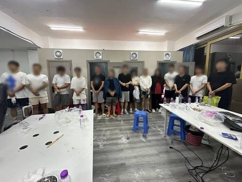 ▲ 검거된 ‘노쇼사기’ 보이스피싱 조직원들 [합수부 제공]