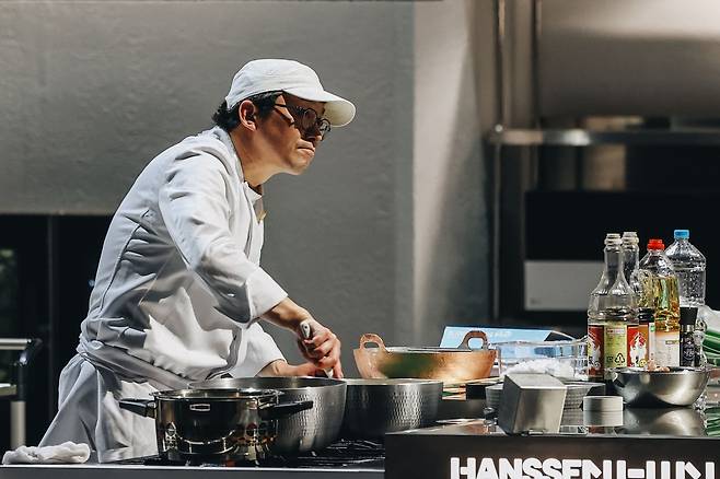 Choi Kang-rok in Season 2 of  "Culinary Class Wars"  (Netflix)