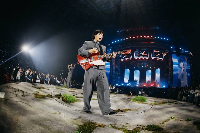 Indie band Jannanbi performs on stage in this undated picture [JOONGANG ILBO]