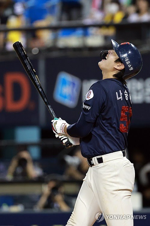 '오억이' 나승엽, 롯데의 미래인가 계륵인가...2026년 잔혹한 시험대